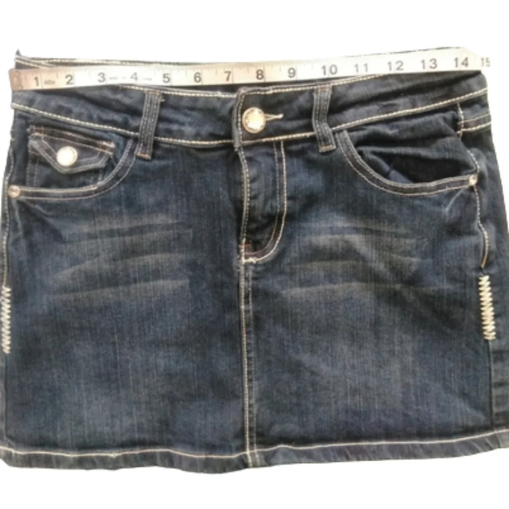 Decoded Junior Denim Mini Skirt Dark Wash Size 9 - Distressed Contrast Stitch